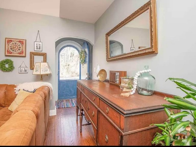 property at 3420 Garden Dr