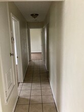 1102 Gerona Ave in Deltona, FL - Building Photo - Building Photo