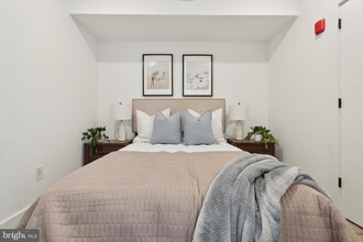 139 W Chelten Ave, Unit 207 in Philadelphia, PA - Foto de edificio - Building Photo