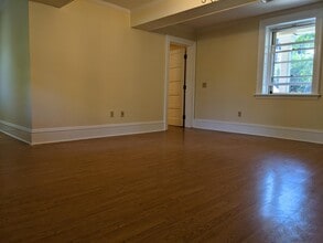 326 College St, Unit 11 in Burlington, VT - Building Photo - Building Photo