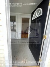 26 Bradley Ave in Hamden, CT - Building Photo - Building Photo