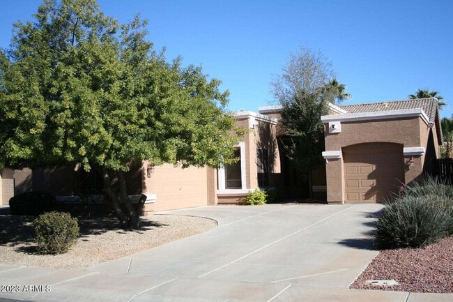 1805 S Morrison Ln in Gilbert, AZ - Building Photo - Building Photo