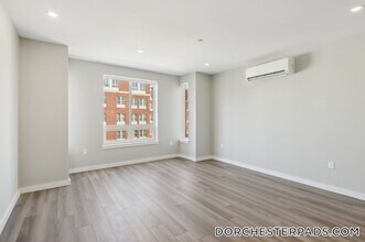 1970 Dorchester Ave in Boston, MA - Building Photo - Building Photo