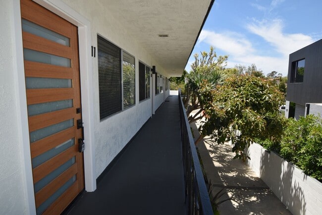 2683 34th St, Unit 10 in Santa Monica, CA - Foto de edificio - Building Photo