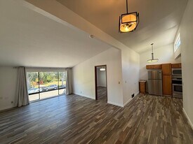 7519 Greenwood Ave N in Seattle, WA - Building Photo