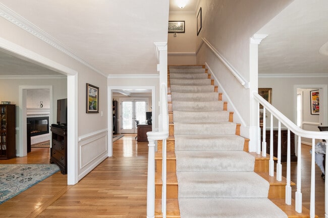 338 W Olney Rd in Norfolk, VA - Building Photo - Building Photo