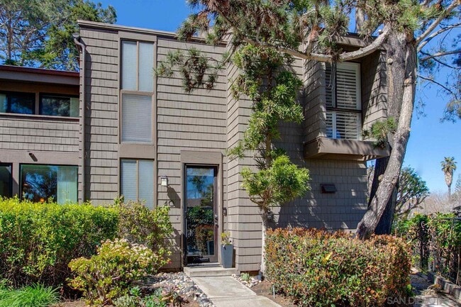 675 S Sierra Ave in Solana Beach, CA - Building Photo - Building Photo