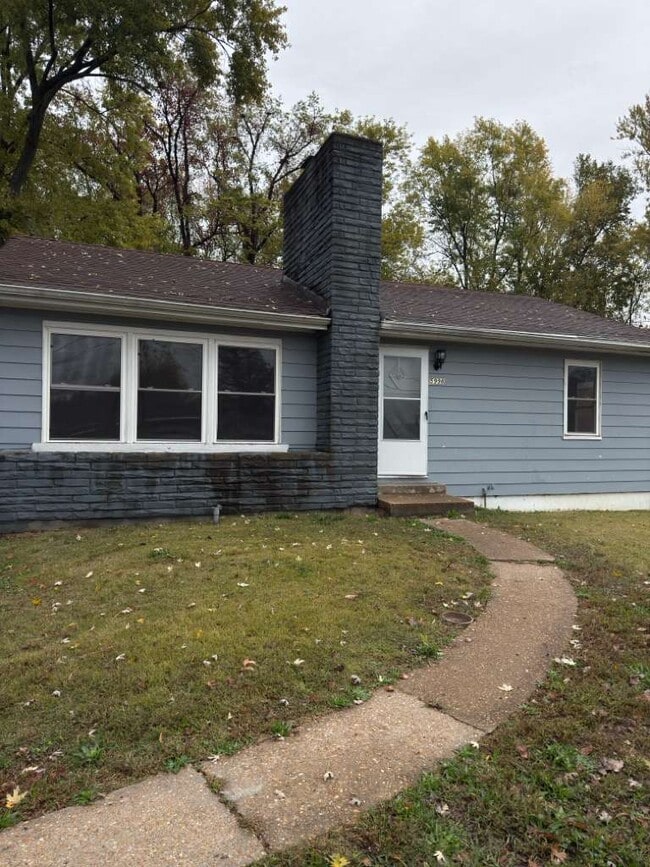 property at 5998 Bermuda Dr