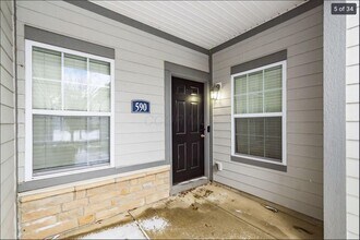 590 Redwood Ln in Lewis Center, OH - Building Photo - Building Photo