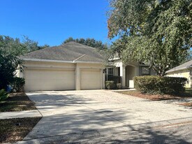 1106 Fennel Green Dr in Seffner, FL - Building Photo