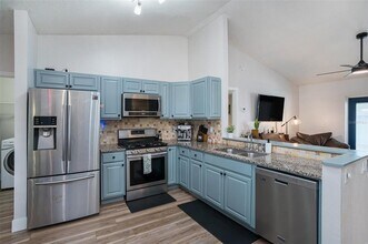 1601 14th St W in Palmetto, FL - Building Photo - Building Photo