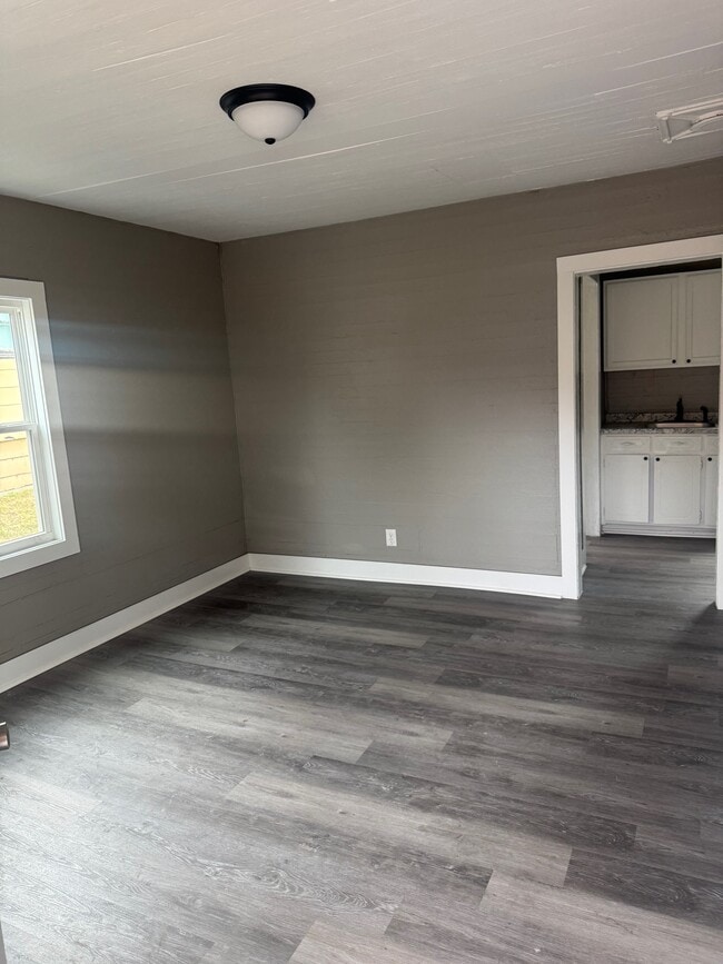 property at 2827 Gurnee Ave