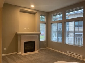14735 SW Sandhill Loop in Beaverton, OR - Building Photo - Building Photo