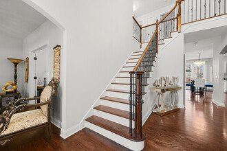640 N Willow Rd in Elmhurst, IL - Building Photo - Building Photo