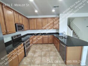 1874 E Merlot St in Gilbert, AZ - Building Photo - Building Photo