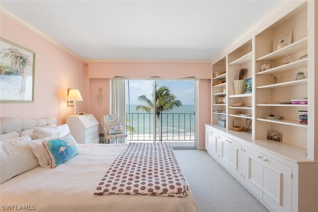 property at 2011 Gulf Shore Blvd N