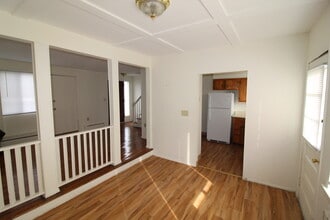 20 Henderson Dr, Unit A in East Hartford, CT - Foto de edificio - Building Photo