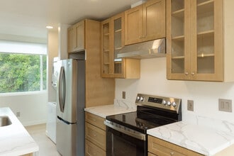 150 Haas Avenue in San Leandro, CA - Building Photo - Building Photo