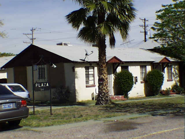 Plaza Apartments in Las Vegas, NV - Foto de edificio - Building Photo