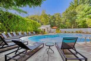 Ramblewood II in Holbrook, MA - Building Photo