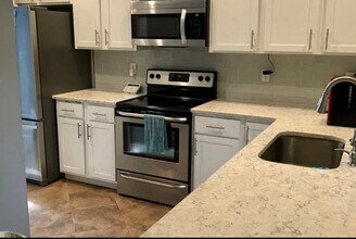447 Sherwood Oaks Dr in Orange Park, FL - Building Photo - Building Photo