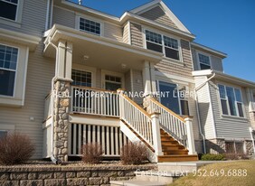 13779 54th Ave N in Minneapolis, MN - Building Photo