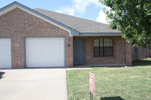 5006 John David Dr in Killeen, TX - Building Photo