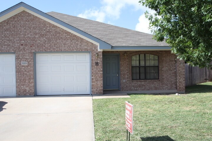 5006 John David Dr in Killeen, TX - Building Photo