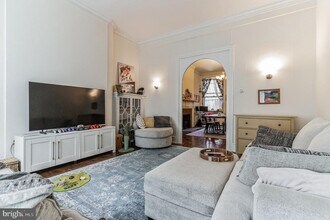 2019 Locust St in Philadelphia, PA - Building Photo - Building Photo