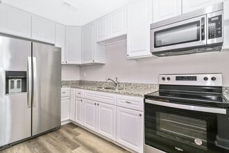 173 A View Ave in Norfolk, VA - Building Photo - Building Photo