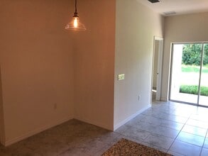 24484 Zephyr Ct in Punta Gorda, FL - Foto de edificio - Building Photo