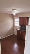 519 N Patsy St, Unit #1 in Mediapolis, IA - Building Photo - Building Photo