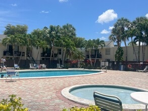 8311 SW 142nd Ave in Miami, FL - Building Photo - Building Photo