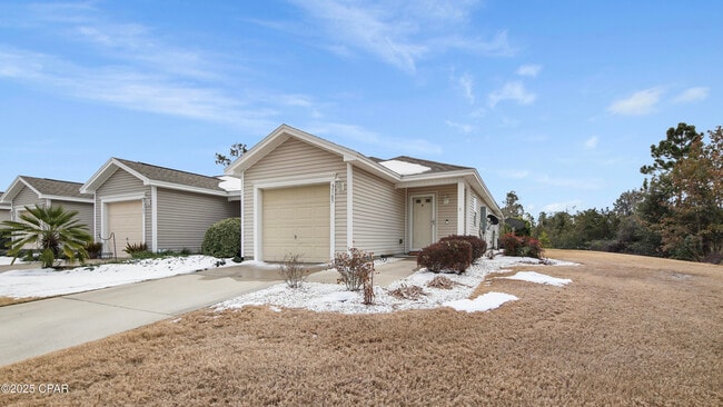 3165 Meadow St in Lynn Haven, FL - Building Photo - Building Photo