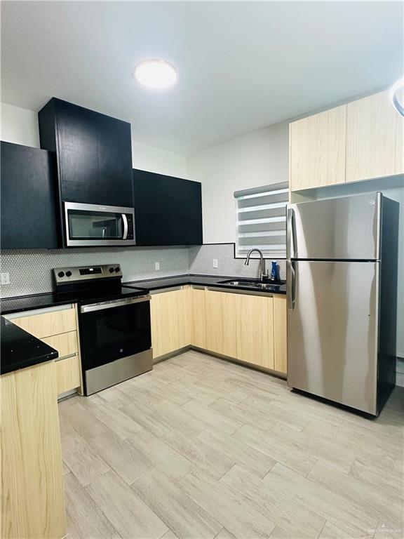 13 N 39th St in Edinburg, TX - Building Photo - Building Photo