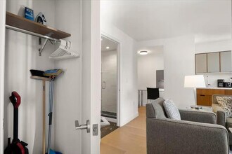 420 E 54th St in New York, NY - Building Photo - Building Photo