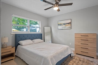 1810 E Robinson St, Unit 1812 in Orlando, FL - Building Photo - Building Photo
