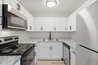 The Enclave at 3726 in Ft. Myers, FL - Building Photo - Building Photo