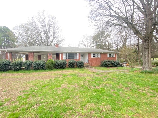 property at 227 Parkwood Dr NW