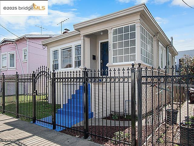 1948 25th Ave in Oakland, CA - Building Photo
