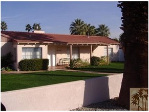 73866 Santa Rosa Way in Palm Desert, CA - Foto de edificio - Building Photo