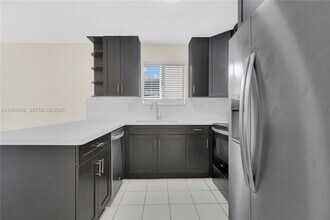 16215 SW 137th Ct in Miami, FL - Building Photo - Building Photo