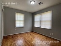 4525 SE 28th St photo'