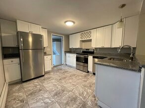 123-125 Williams St in Northampton, MA - Building Photo - Building Photo