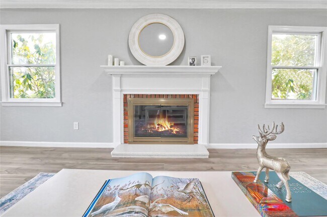 282 Hallock Rd in Stony Brook, NY - Building Photo - Building Photo