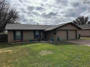 727 Gayle St in Burkburnett, TX - Building Photo - Building Photo