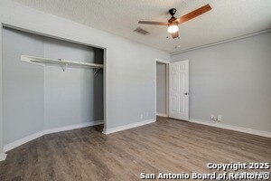 9538 Campton Farms in San Antonio, TX - Building Photo - Building Photo