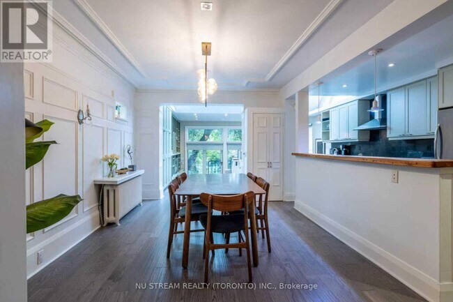 119 Lascelles Blvd in Toronto, ON - Building Photo - Building Photo