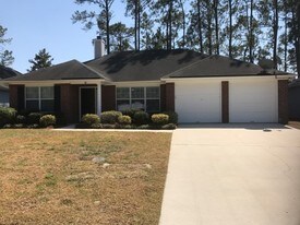18 Bluelake Blvd in Pooler, GA - Building Photo