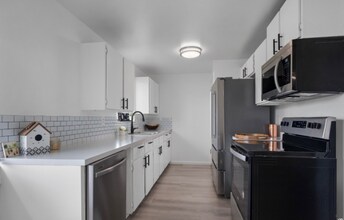 686 Tomahawk Dr in Payson, UT - Building Photo - Building Photo